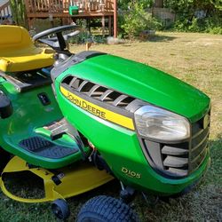John Deere Riding Mower