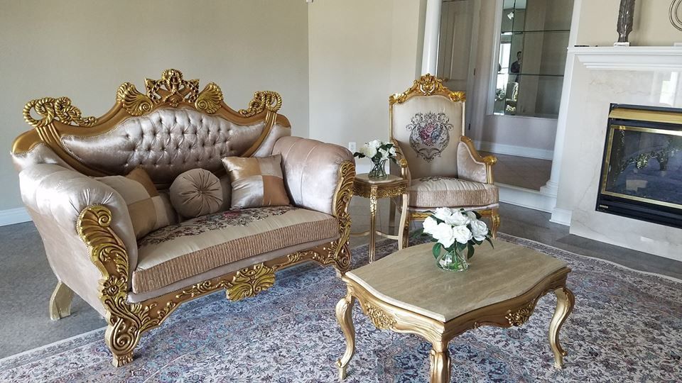 Luxury 100% wood Italian sofa and loveseat handmade