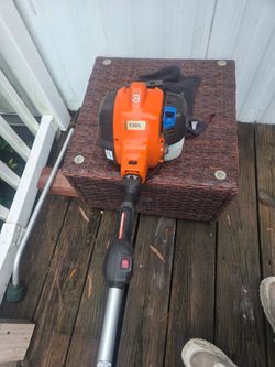 Husqvarna 130L straight shaft weed eater