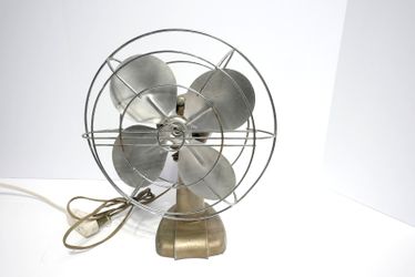 Vintage KDK Model 1240 Desk Fan – Metal 4-Blade – Made in Japan – Works – Mid-Ce