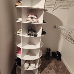 Spinning shoe rack