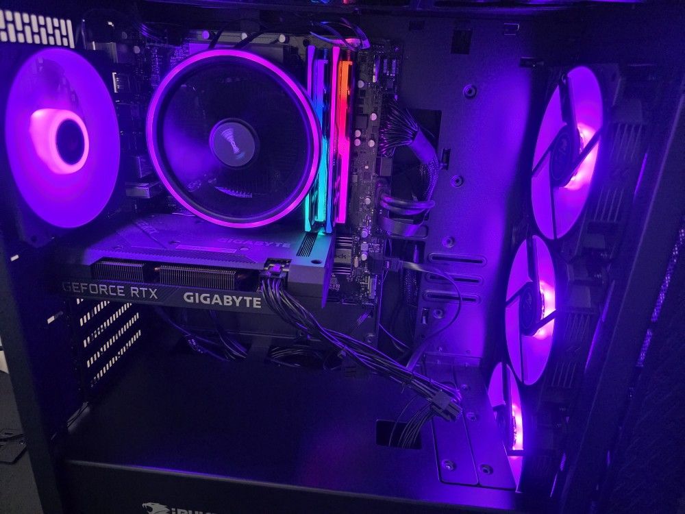 SlateMESH Gaming Desktop - intel i7-12700F @2.10GHz - 32GB DDR4 Memory - NVIDIA GeForce RTX
3060 12GB VRAM - 1TB HDD + 500 NVMe GB SSD