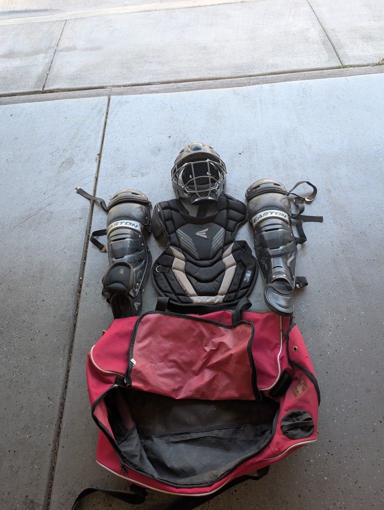Easton Youth Catching Gear