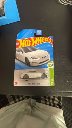 Hot Wheels Tesla Model S Plaid 