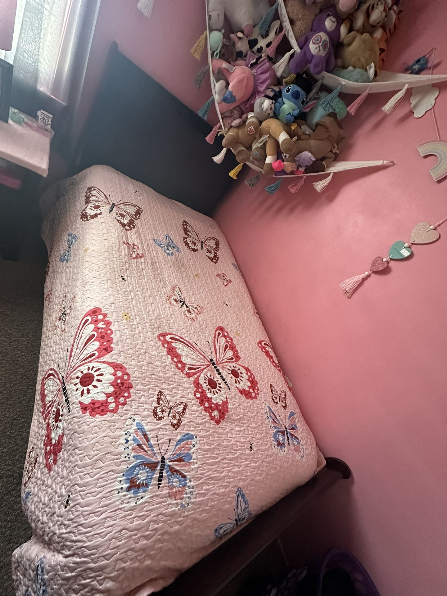twin bed