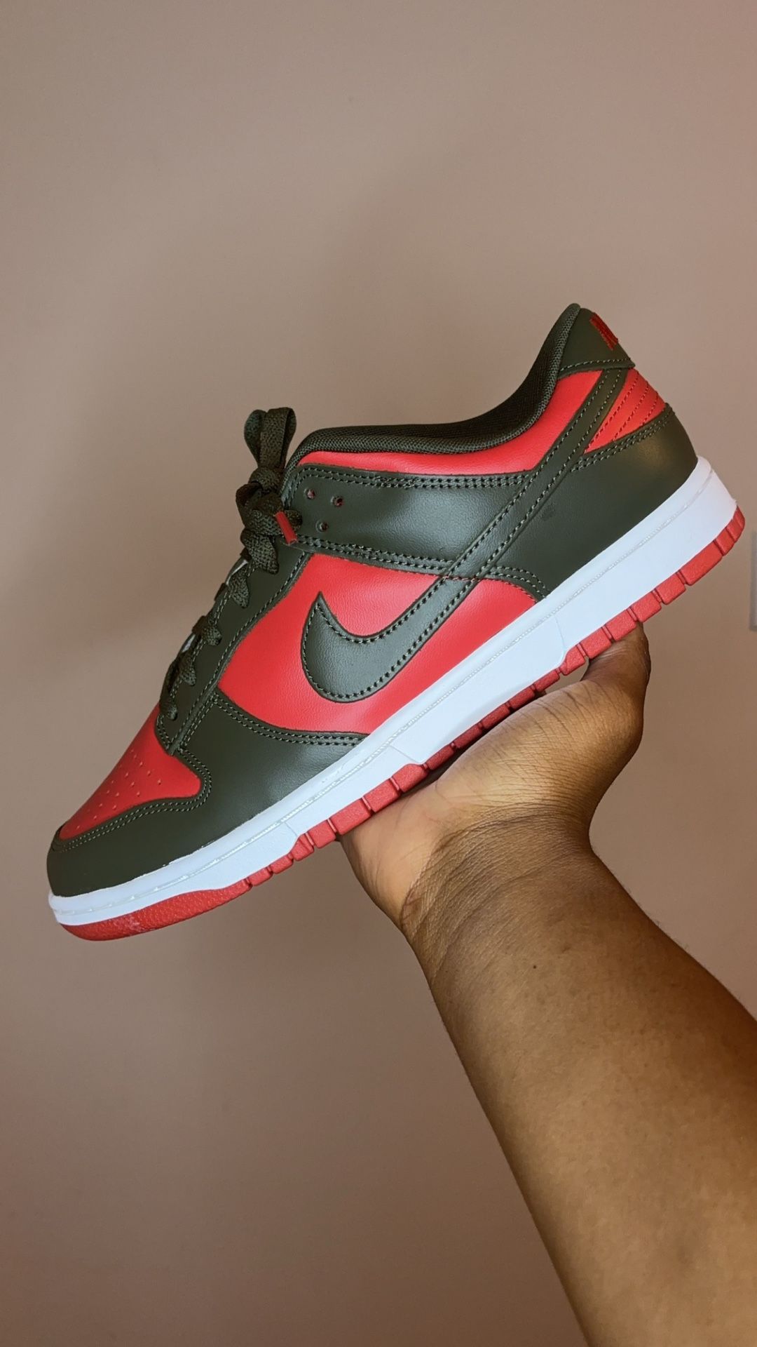 NIKE DUNK LOW MYSTIC RED/CARGO KHAKI (SZ 11 MEN)