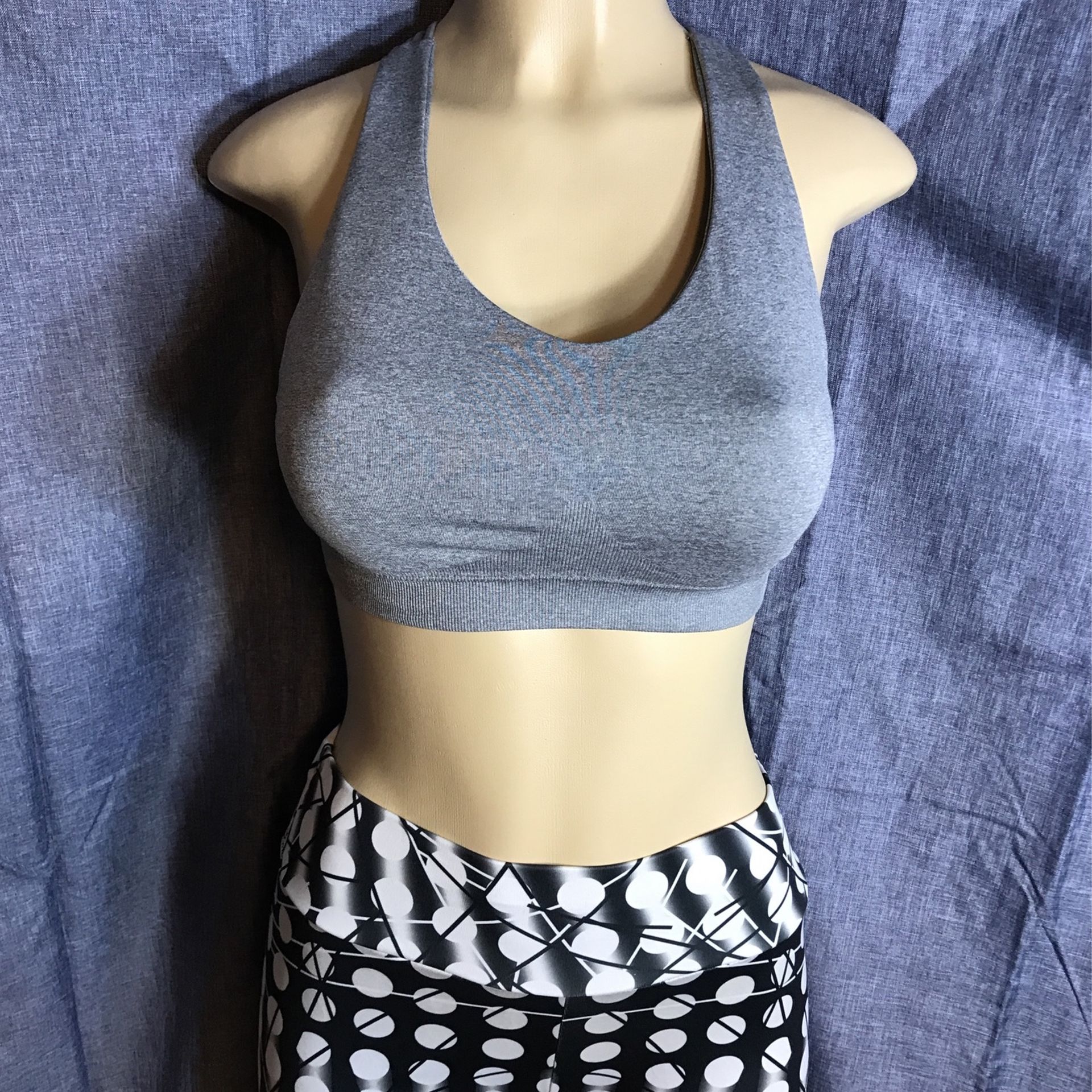 Sports Bra Size M $3
