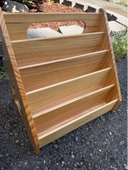Book shelf for kids