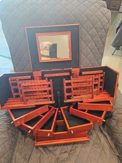 Lori Greiner Jewelry Box