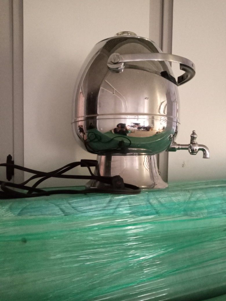 Electric Stainless Steel 2 Gallons Hot Water Kettle