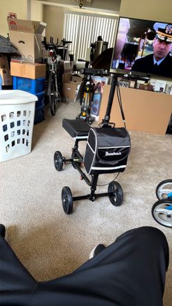 Knee scooter