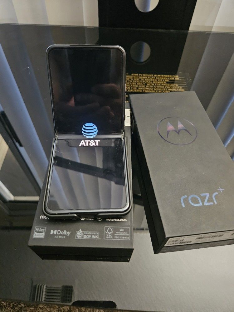 Motorola Razr Plus