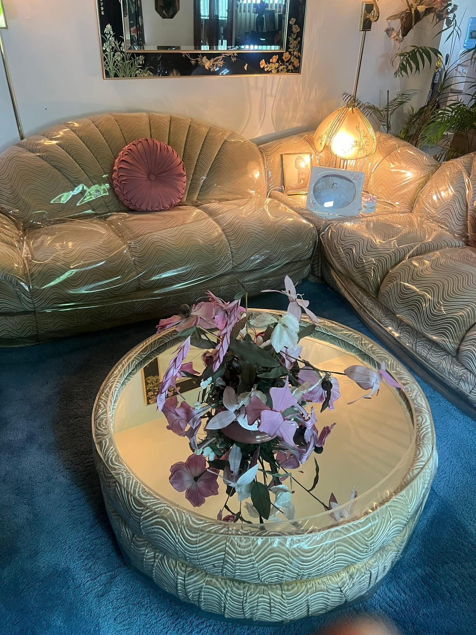 Beautiful Antique Sofa Set