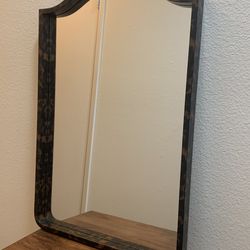 Shaped Mirror
