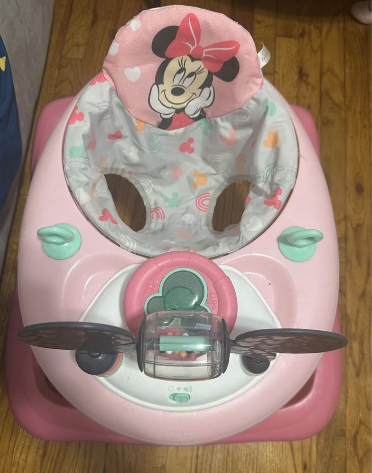 Minne Mouse Walker