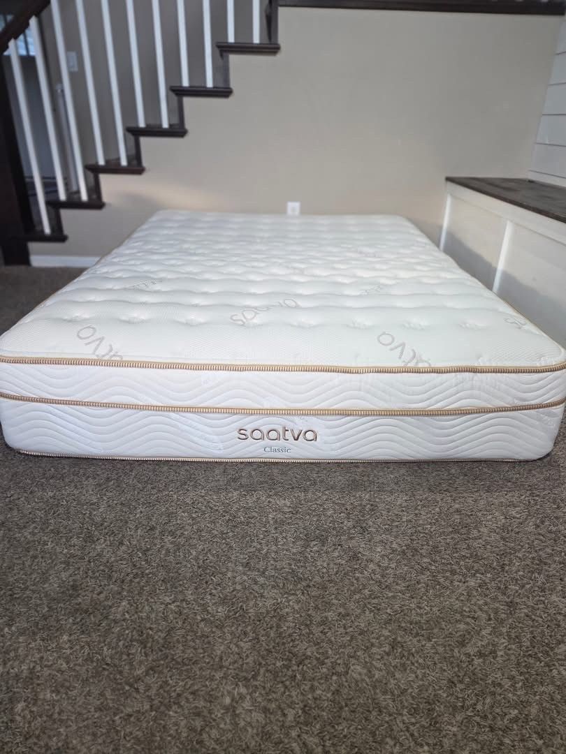 Saatva Classic King Size Mattress Plush Soft