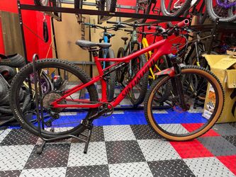 Specialized Epic 29er | Shimano SLX | Roval Wheels | RockShox Full Suspension