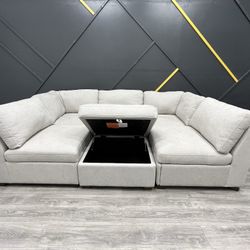 Thomasville Sectional Modular Couch - Free Delivery 