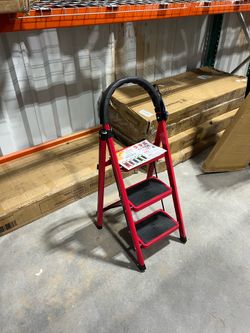 Brand new 3 Step Lader 3 feet reach