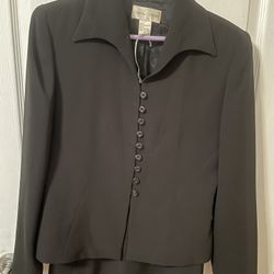 Vintage Casual Corner Skirt Suit. Size 8 Black