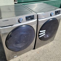 New 2021 Samsung 4.5cu Ft Front Load Washer And Stackable Gas Dryer Set 