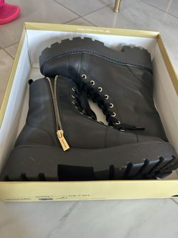 Michael Kors Boots Size 7.5