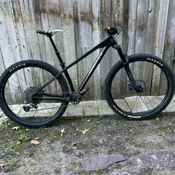 Fezzari Solitude Mountain Bike Size Small 