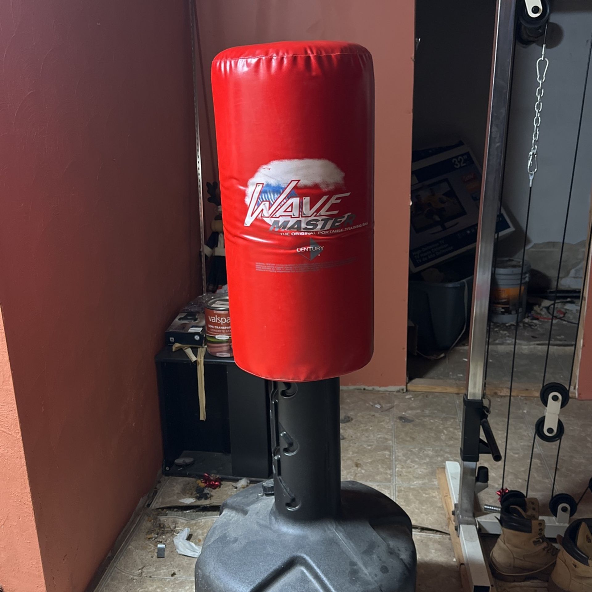 Wave Master / Standing Punching Bag