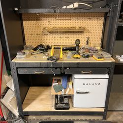 Work Bench With Light
