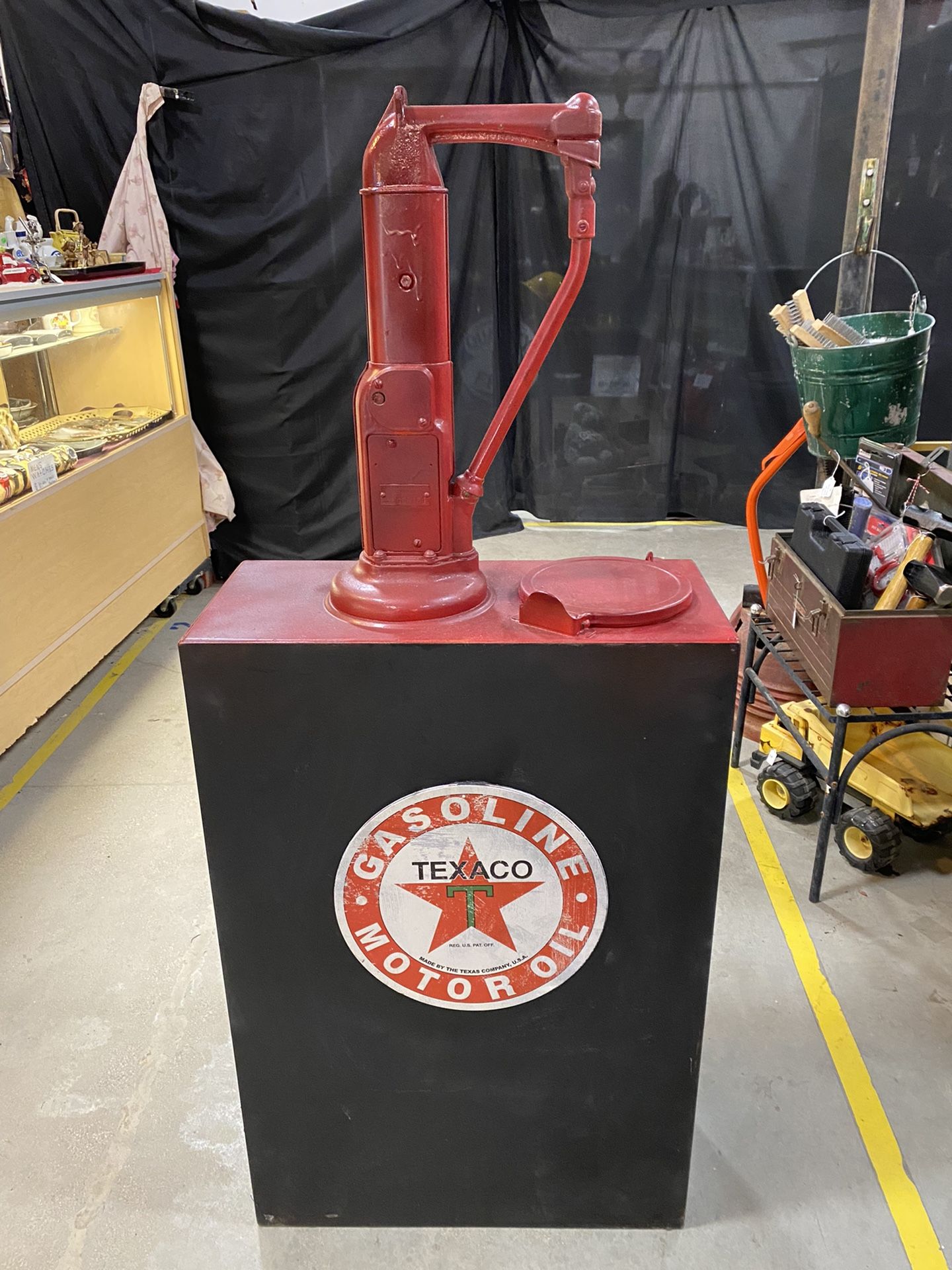 Vintage Oil Pump for Sale in Golden Valley, AZ OfferUp