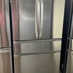 NEW OPEN BOX LG FOUR DOOR REFRIGERATOR WITH INTERNAL WATER/ICE 