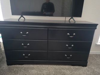 6 draw dresser
