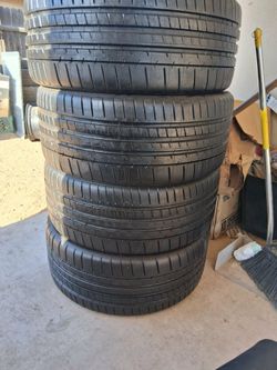 245/40ZR20 MICHELIN PILOT SUPER SPORT 99Y DOT 5123