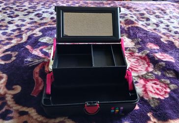 Makeup & Accessories Box 