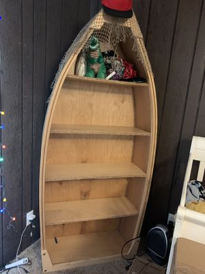 Photo Custom built boat bookshelf