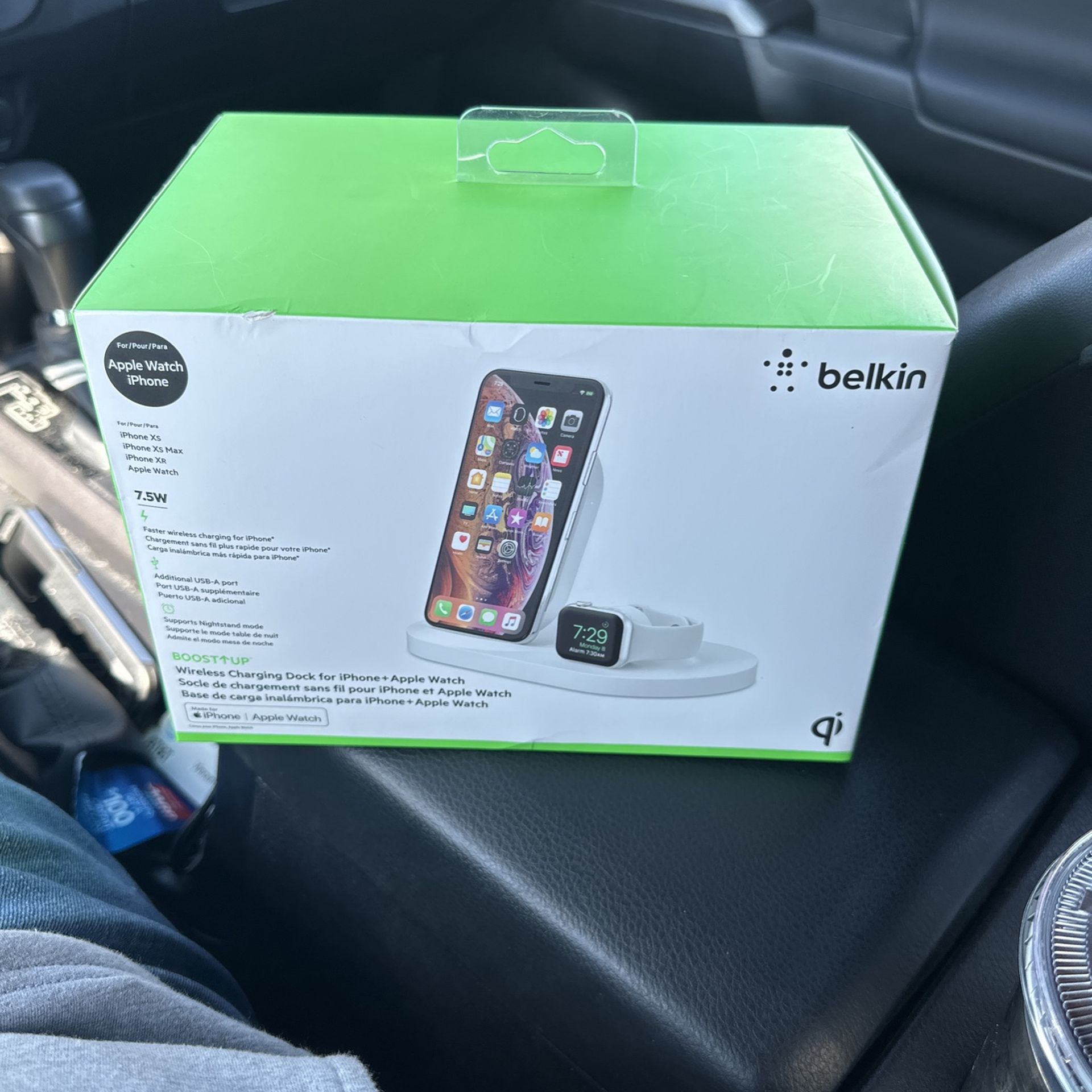 Belkin Boost Up Wireless Charging Dock - Main Image