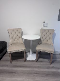 Table and 2 chairs