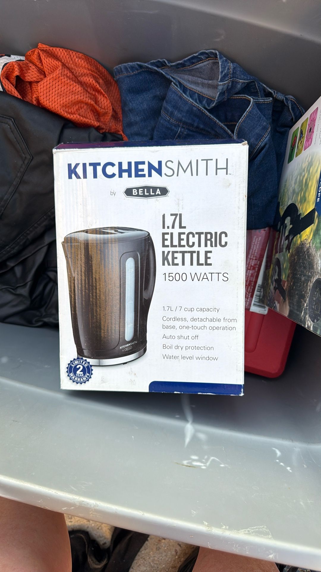 electric kettle