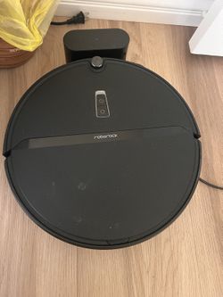 Roborock Robot Vacuum with Charging Dock