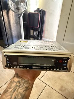 Alpine Stereo CD Player