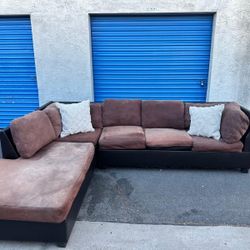 Sectional Couch 🛋  2 Pieces 