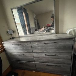 Dresser with Mirror – Modern Style