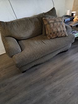 Oversized brown fabric ottoman