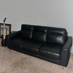 3-Seater Black Leather Couch! Low Price! 
