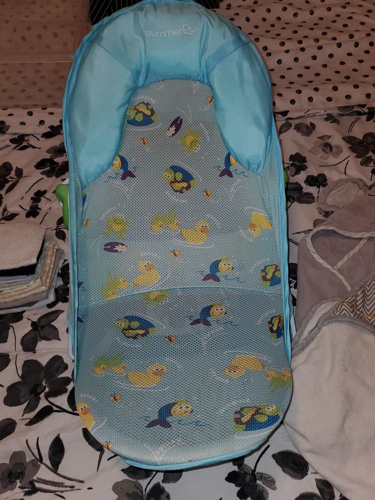 Summer Infant Deluxe Baby Bather With Warming Wings 