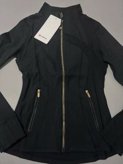 Womens Black lululemon tracksuit/ Size small