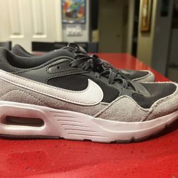 Nike Air Size Youth 4.5