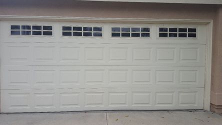 Puerta De Garage door usadas instalada buenas condiciones instalada y servicios