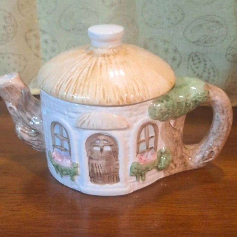 Cottage Teapot