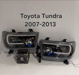 Toyota Tundra 2007-2013 Headlights